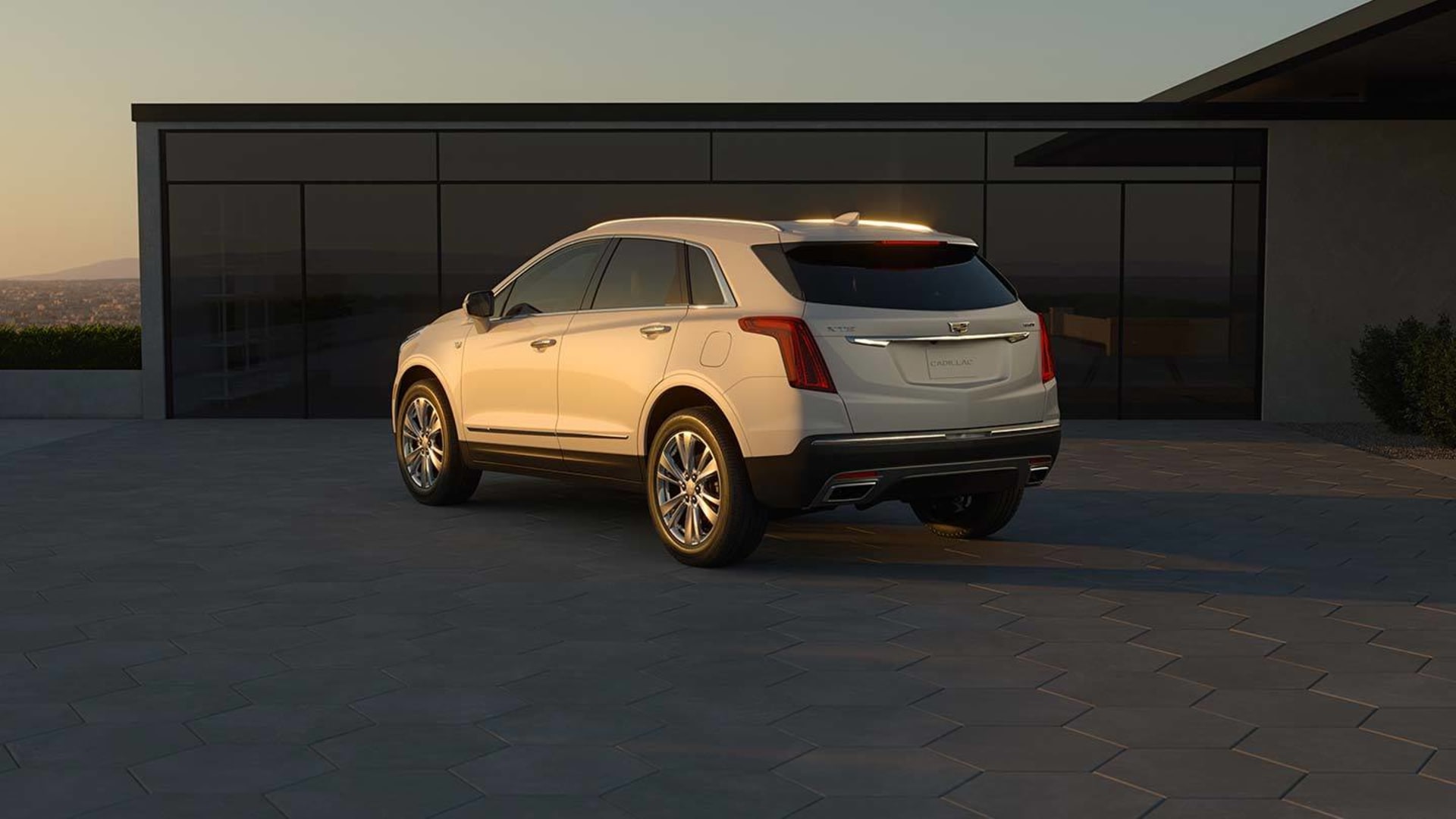 2024 XT5 Cadillac Digital Brochure